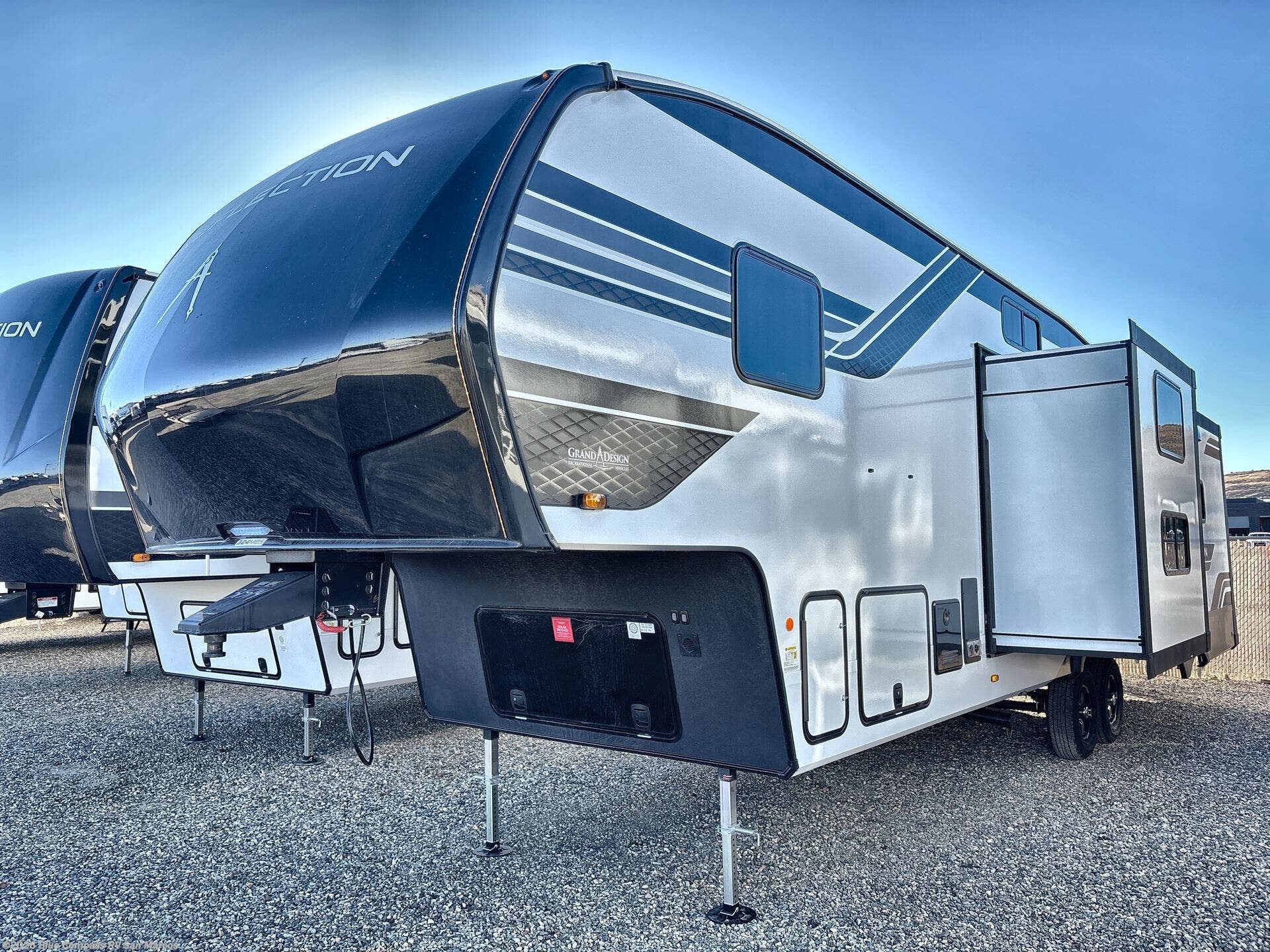 New 2026 Grand Design Reflection 324MBS available in San Marcos, California