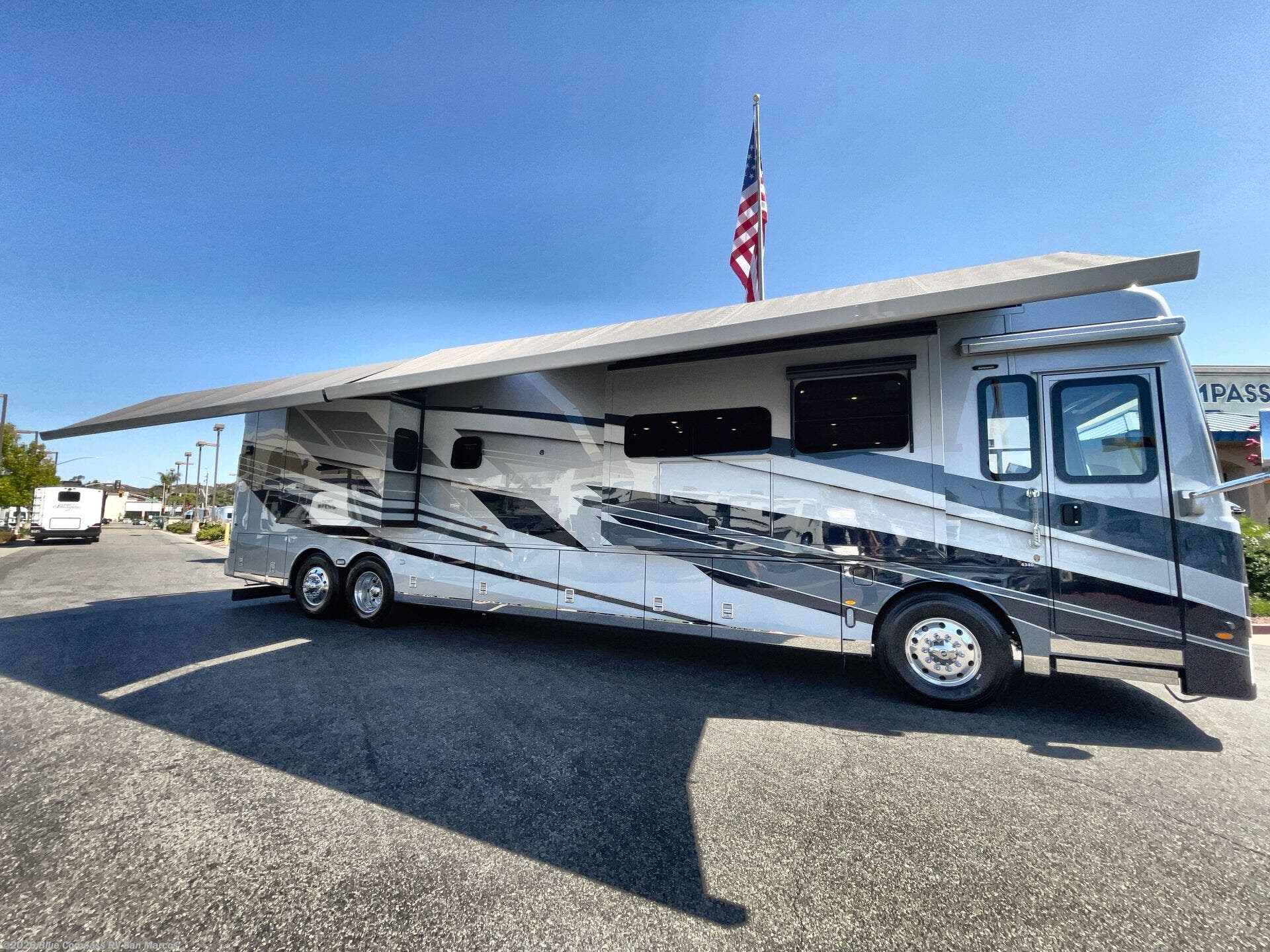 New 2027 Newmar Dutch Star 4340 available in San Marcos, California