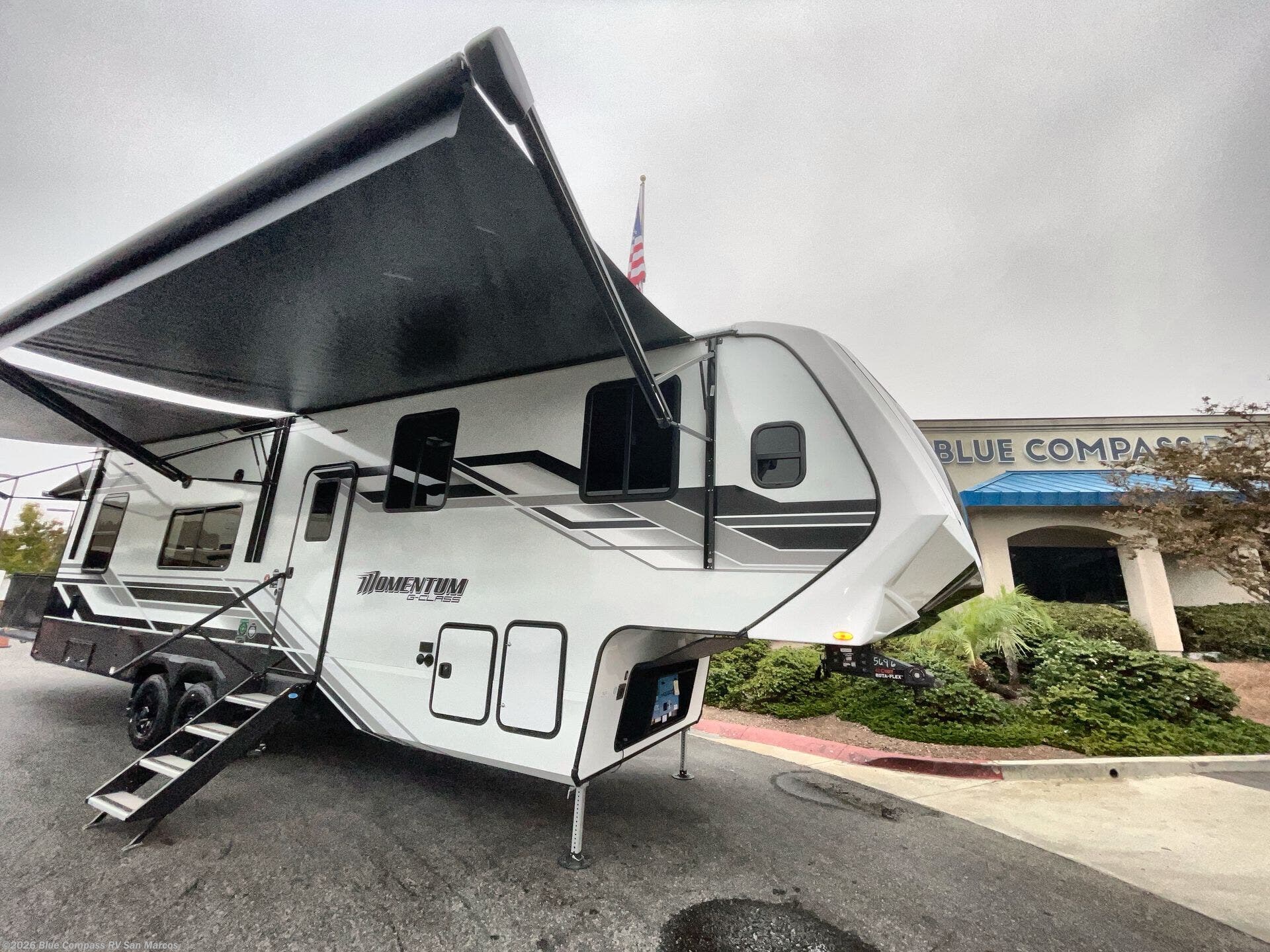 2026 Momentum G-Class 320G by Grand Design from Blue Compass RV San Marcos in San Marcos, California