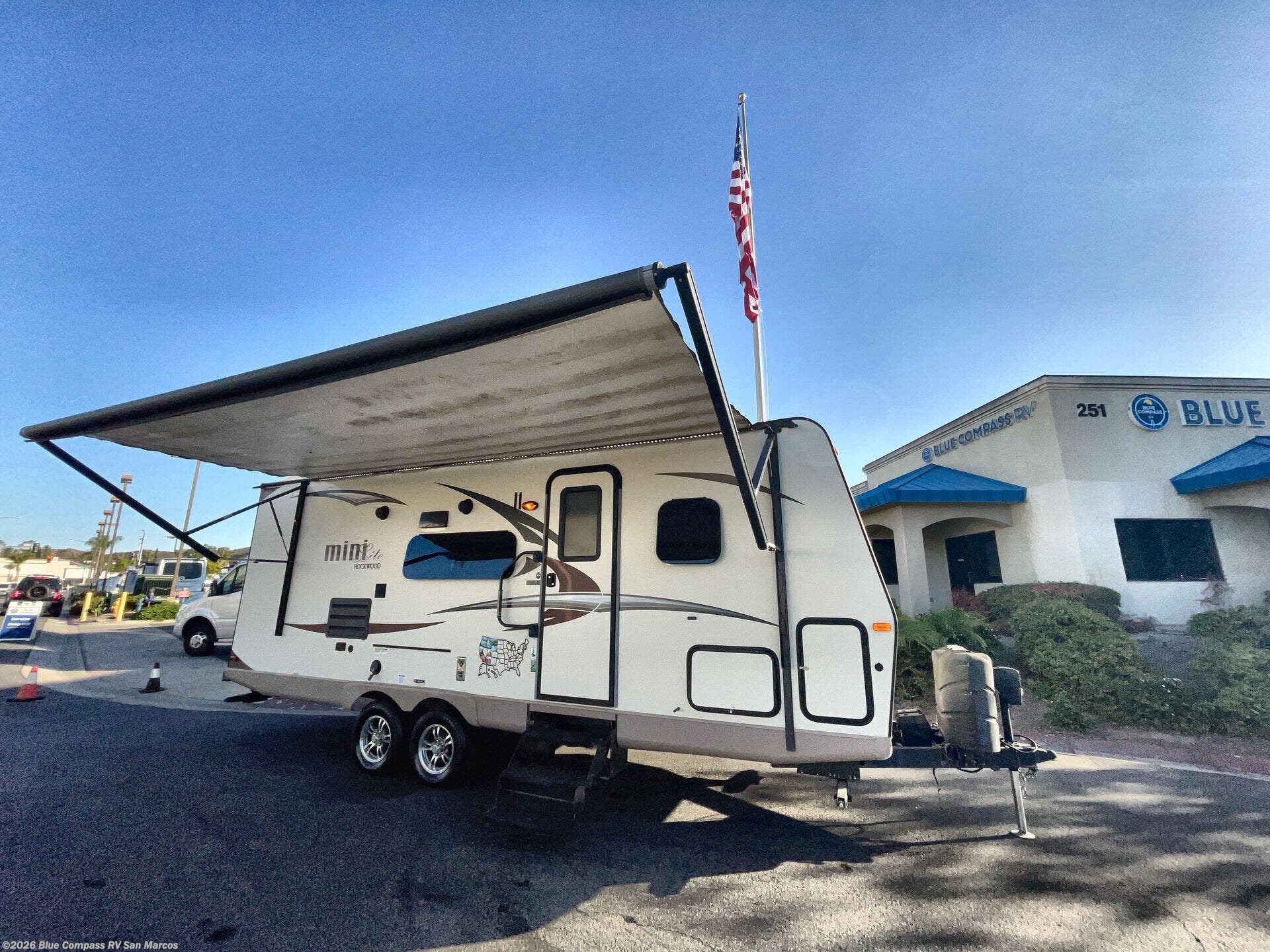 2017 Rockwood Mini Lite 2504S by Forest River from Blue Compass RV San Marcos in San Marcos, California