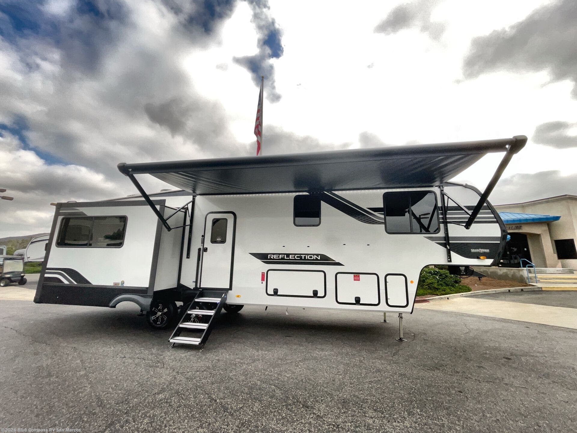 New 2026 Grand Design Reflection 324MBS available in San Marcos, California