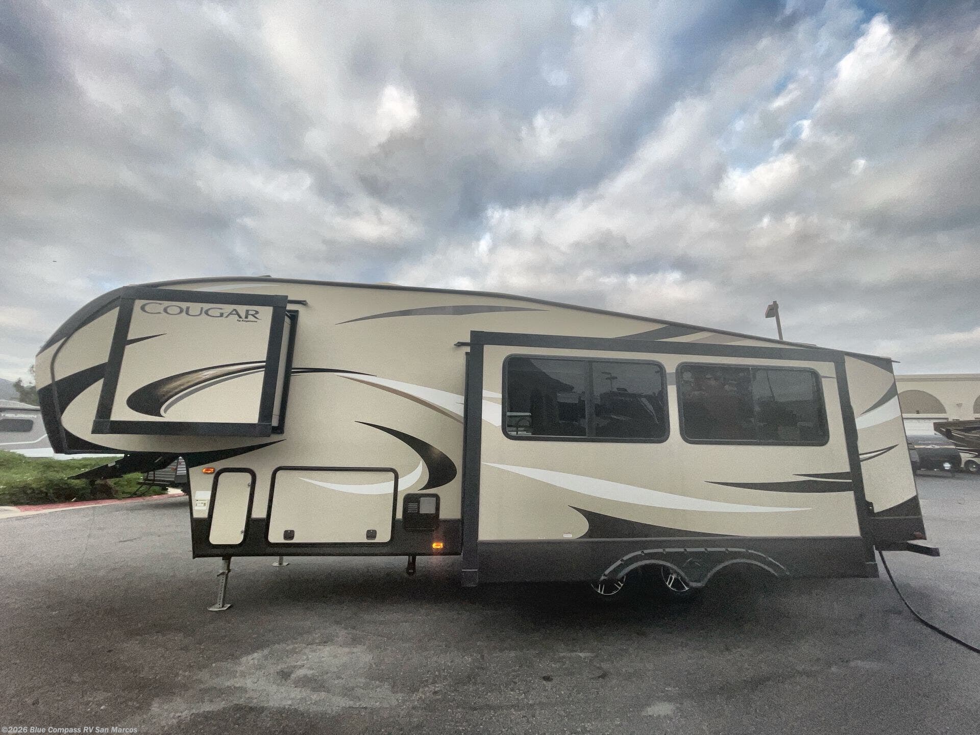 Used 2019 Keystone Cougar Half-Ton Series 29BHS available in San Marcos, California