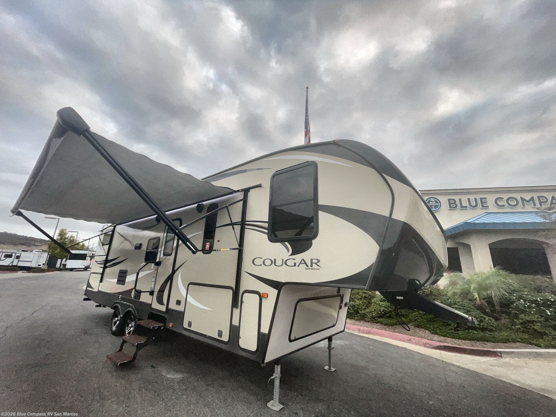 2019 Cougar Half-Ton Series 29BHS by Keystone from Blue Compass RV San Marcos in San Marcos, California
