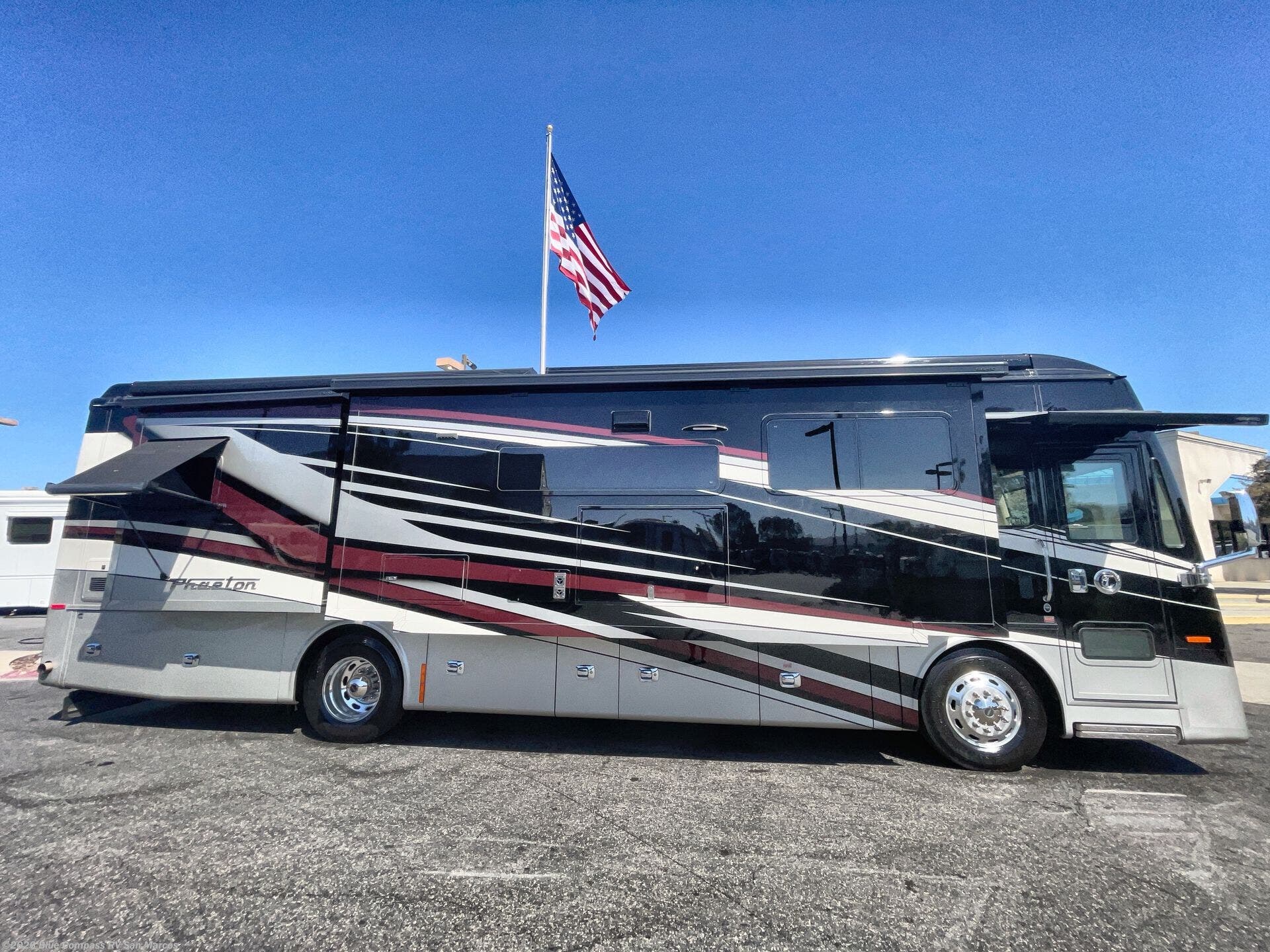 2022 Phaeton 36FS by Tiffin from Blue Compass RV San Marcos in San Marcos, California