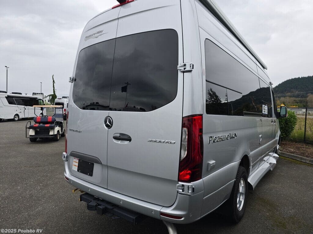 New 2025 Pleasure-Way Plateau FL available in Mount Vernon, Washington