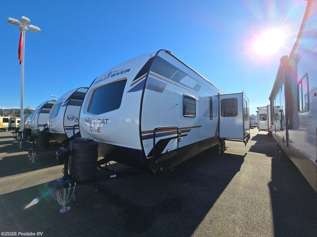 2025 Forest River Wildcat Wildcat - New Travel Trailer For Sale by Poulsbo RV in Mount Vernon, Washington features Awning