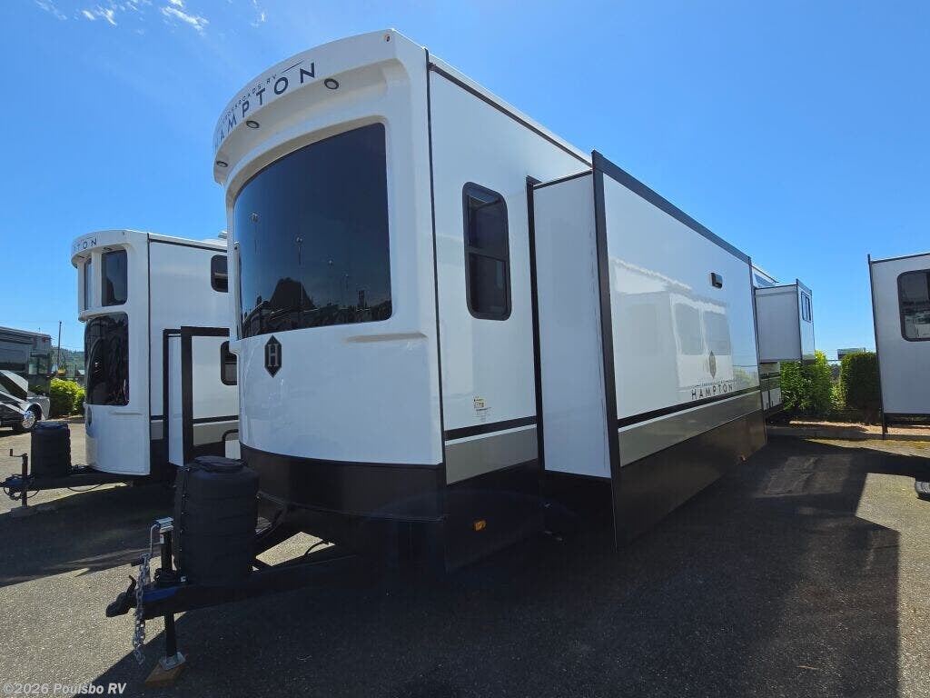 2025 Hampton Hampton by CrossRoads from Poulsbo RV in Mount Vernon, Washington