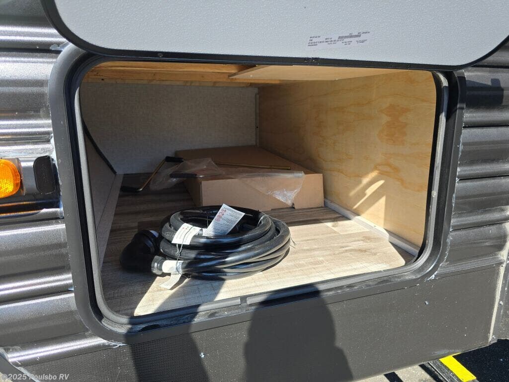 New 2026 CrossRoads Zinger ZR390DB available in Mount Vernon, Washington