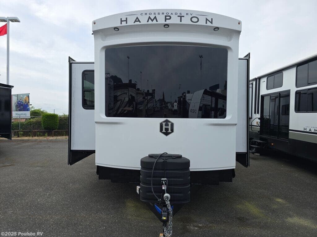 2026 CrossRoads Hampton HP372FDB - New Destination Trailer For Sale by Poulsbo RV in Mount Vernon, Washington features Awning