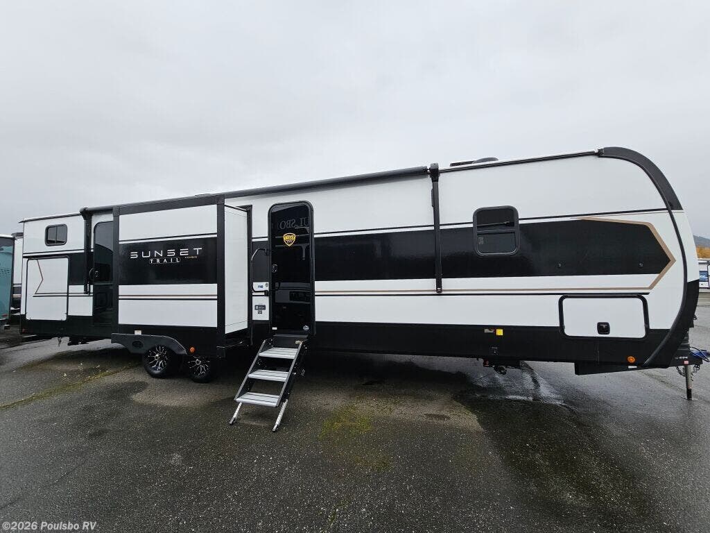 2026 CrossRoads Sunset Trail Sunset Trail - New Travel Trailer For Sale by Poulsbo RV in Mount Vernon, Washington features Awning