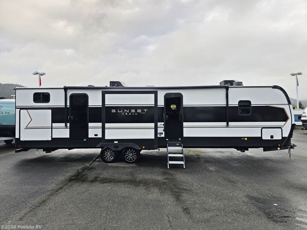 2026 CrossRoads Sunset Trail Sunset Trail - New Travel Trailer For Sale by Poulsbo RV in Mount Vernon, Washington features Awning