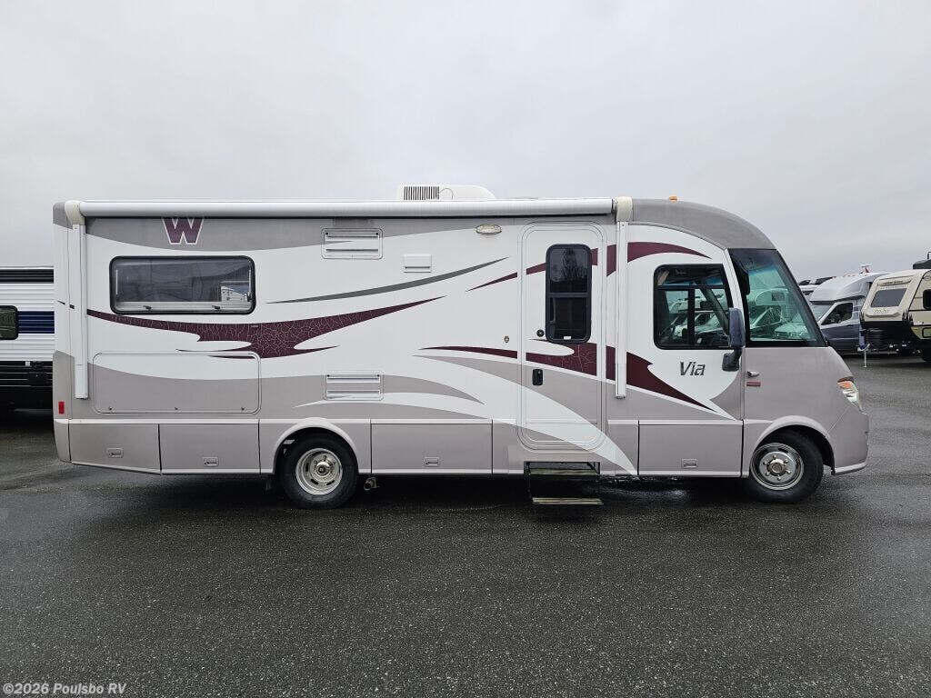 2011 Winnebago Via Via - Used Class A For Sale by Poulsbo RV in Mount Vernon, Washington features Awning