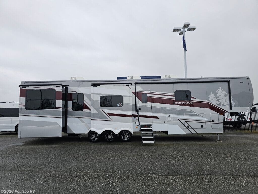2026 CrossRoads Redwood Redwood - New Fifth Wheel For Sale by Poulsbo RV in Mount Vernon, Washington