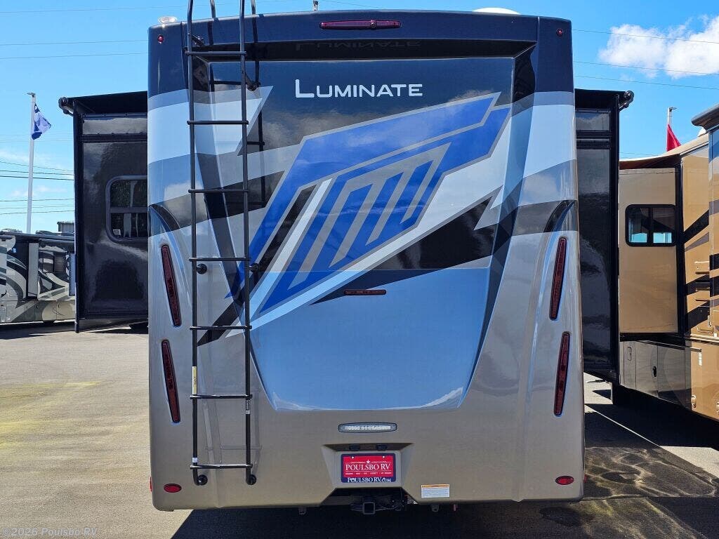 New 2027 Thor Motor Coach LuminateÃ¢Â¢ LuminateÃ¢Â¢ available in Mount Vernon, Washington