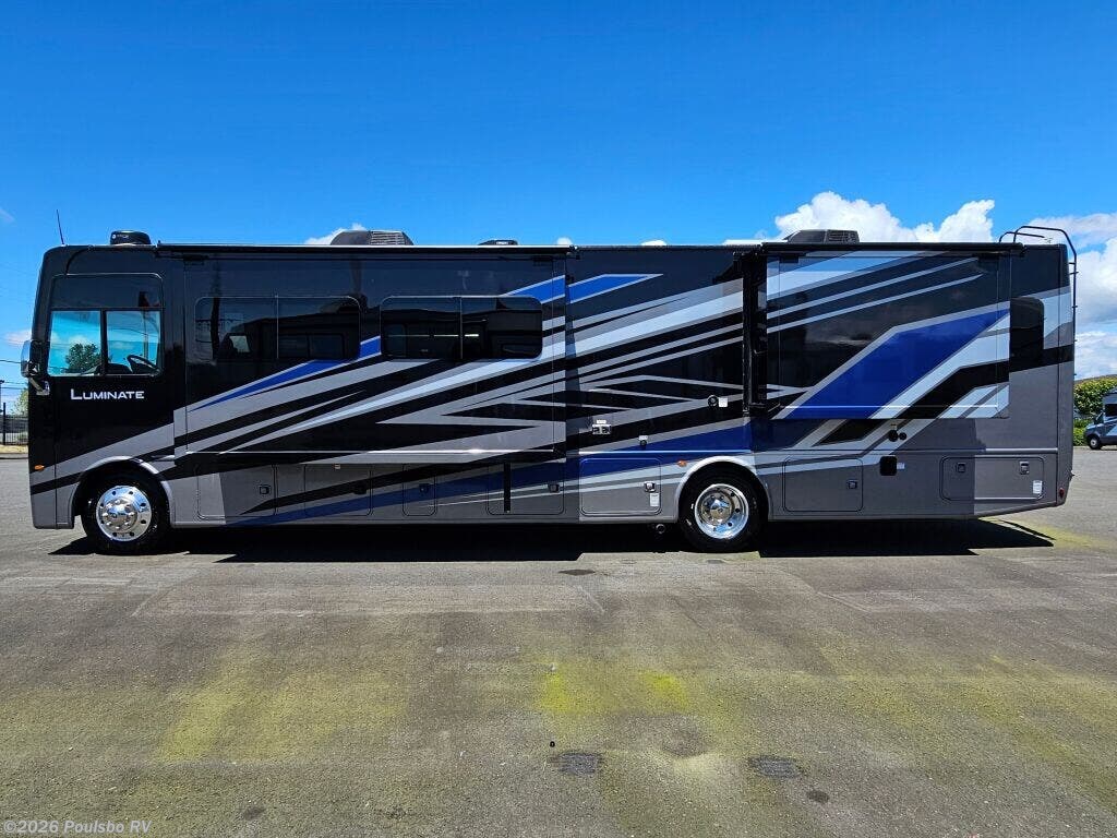 2027 Thor Motor Coach LuminateÃ¢Â¢ LuminateÃ¢Â¢ - New Class A For Sale by Poulsbo RV in Mount Vernon, Washington features Awning