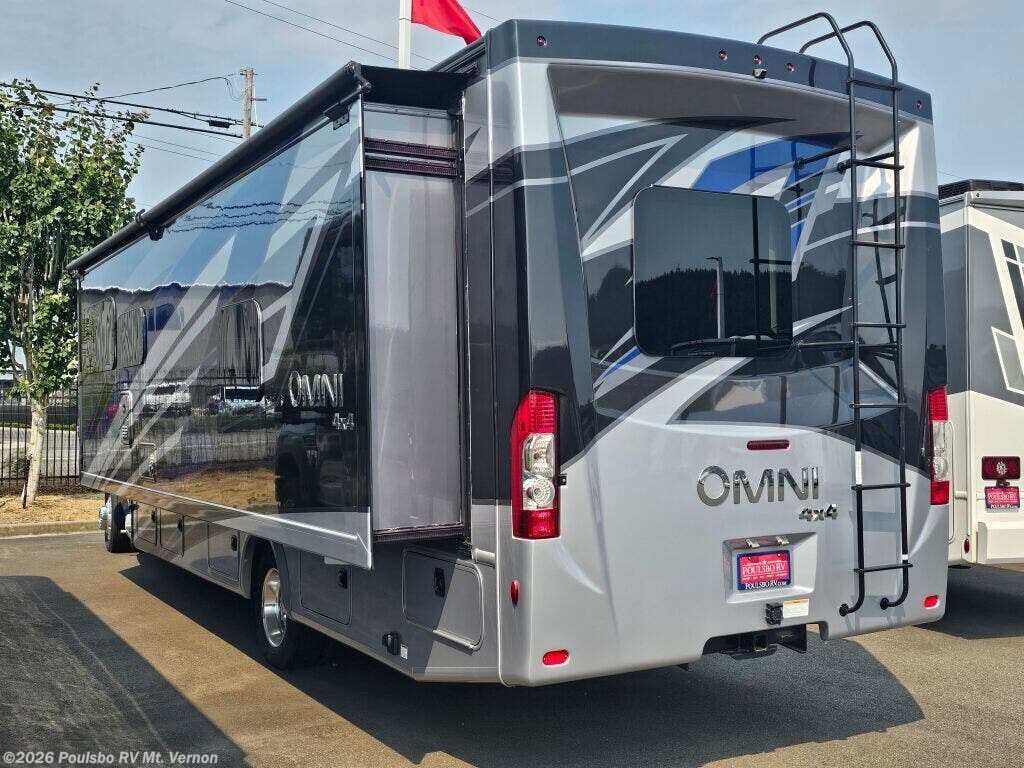 Used 2024 Thor Motor Coach Omni Omni available in Mount Vernon, Washington