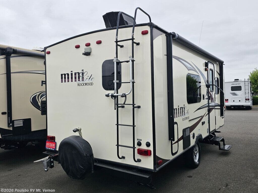 2017 Forest River Rockwood Mini Lite Rockwood Mini Lite - Used Travel Trailer For Sale by Poulsbo RV Mt. Vernon in Mount Vernon, Washington features Awning
