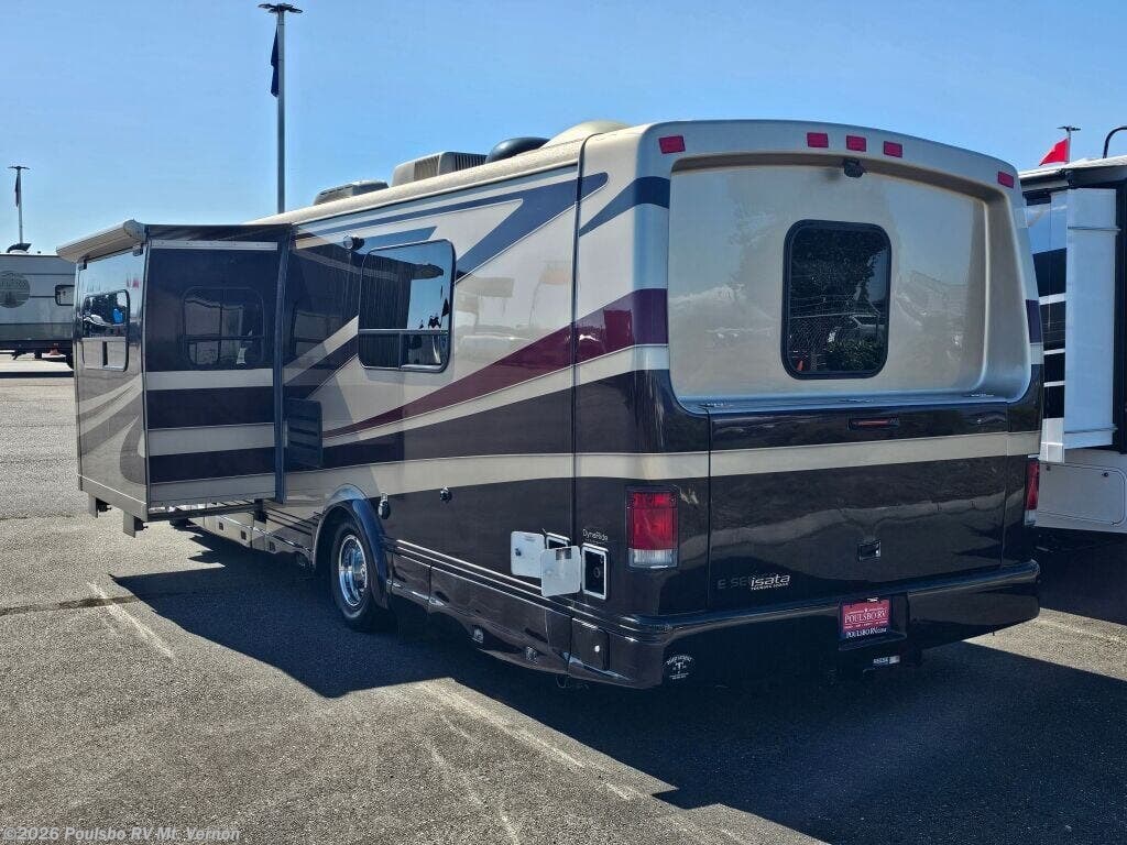 2013 Isata E-Series Isata E-Series by Dynamax Corp from Poulsbo RV Mt. Vernon in Mount Vernon, Washington