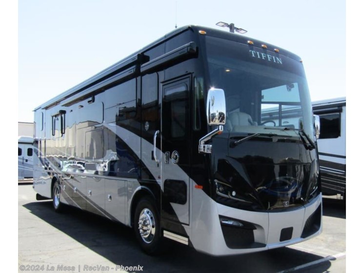New 2025 Tiffin Phaeton 37BH available in Phoenix, Arizona