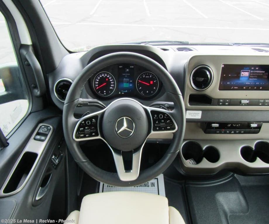 2025 View WM524T by Winnebago from La Mesa | RecVan - Phoenix  in Phoenix, Arizona