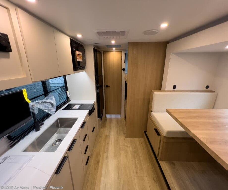 New 2026 Winnebago MICRO MINNIE-TT 2100BH available in Phoenix, Arizona