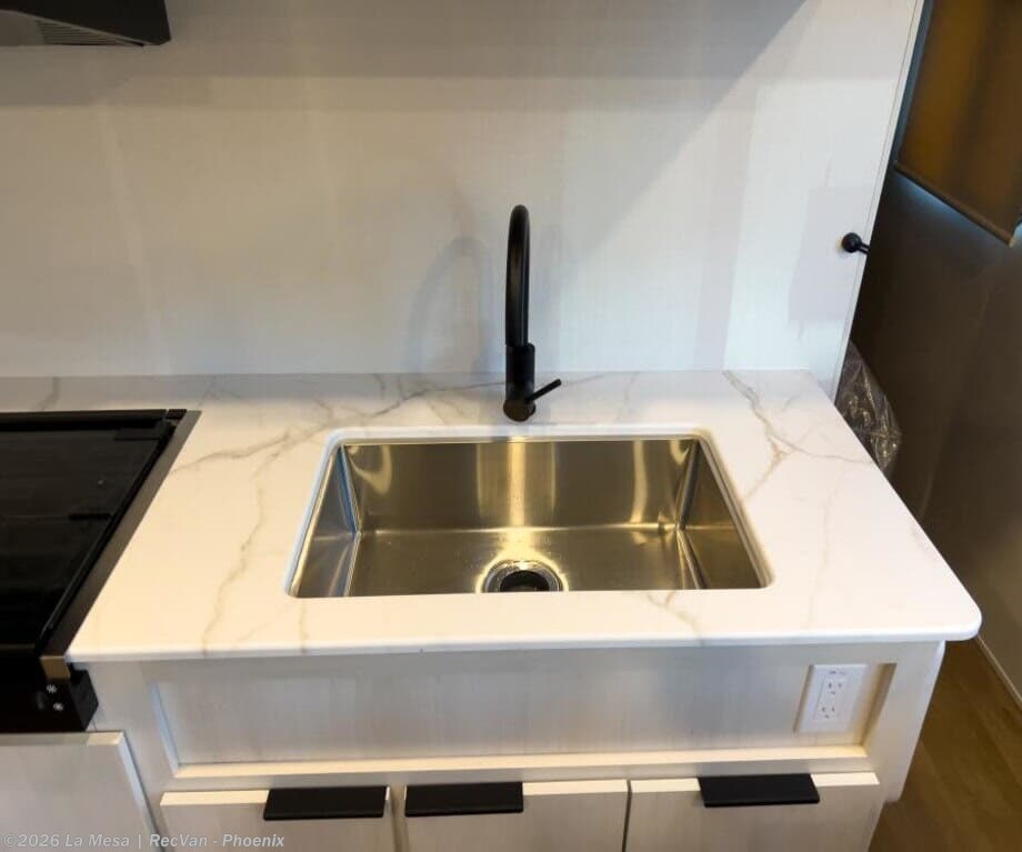 2026 Access 25BH by Winnebago from La Mesa | RecVan - Phoenix  in Phoenix, Arizona