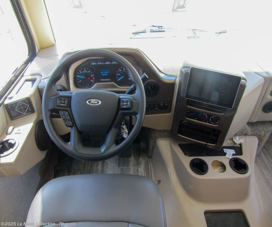 2022 Thor Motor Coach Hurricane 29M - Used Class A For Sale by La Mesa | RecVan - Phoenix  in Phoenix, Arizona