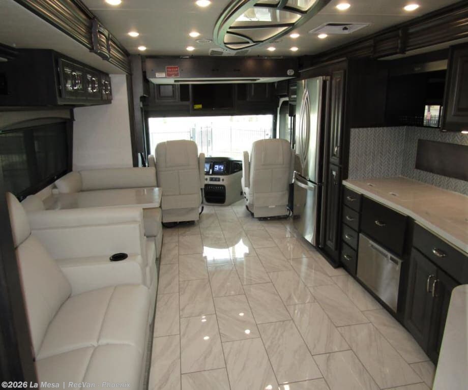 2025 Discovery 38N by Fleetwood from La Mesa | RecVan - Phoenix  in Phoenix, Arizona