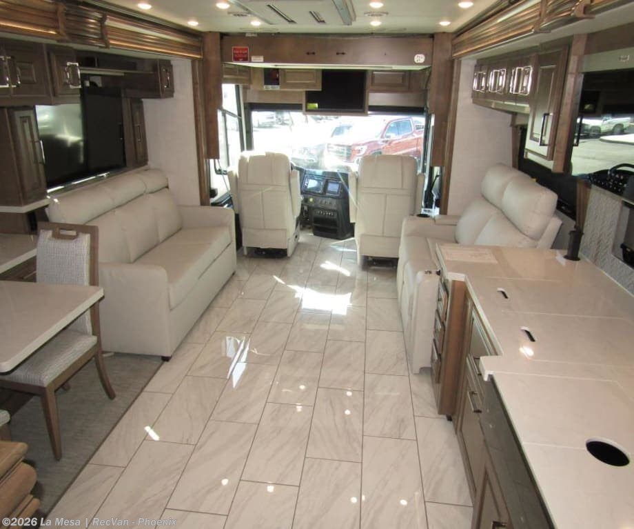 2026 Discovery LXE 40M-LXE by Fleetwood from La Mesa | RecVan - Phoenix  in Phoenix, Arizona