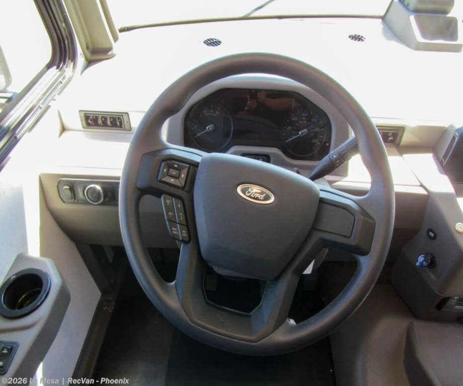 2026 Vista WFE29NP by Winnebago from La Mesa | RecVan - Phoenix  in Phoenix, Arizona