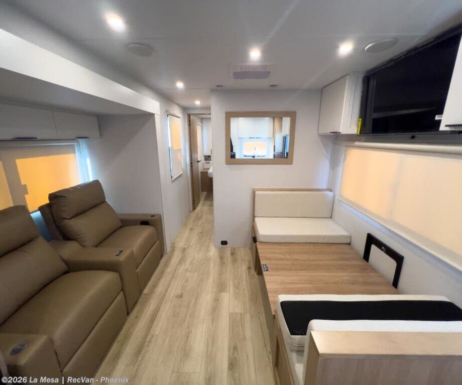 2026 Winnebago Thrive 24RKS - New Travel Trailer For Sale by La Mesa | RecVan - Phoenix  in Phoenix, Arizona