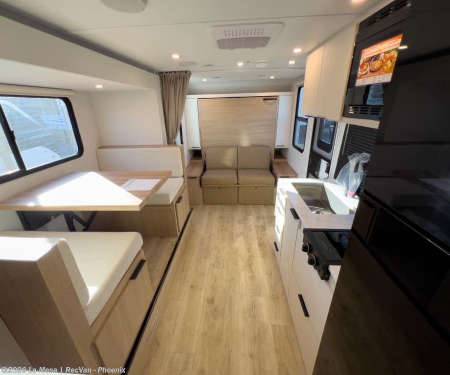 2026 MICRO MINNIE-TT 2108DS by Winnebago from La Mesa | RecVan - Phoenix  in Phoenix, Arizona