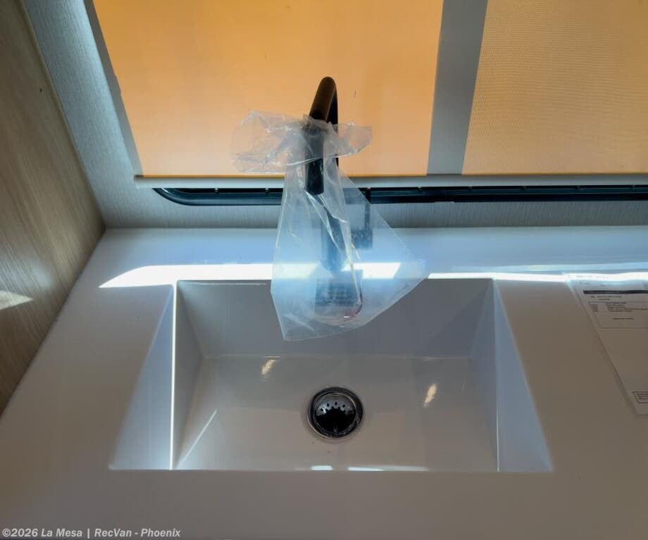 New 2026 Winnebago Thrive 24RKS available in Phoenix, Arizona