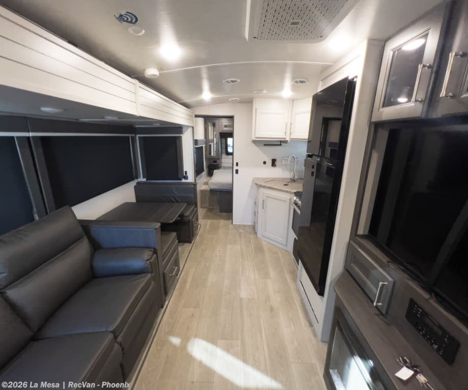 2024 Keystone Cougar 26RBSWE - Used Travel Trailer For Sale by La Mesa | RecVan - Phoenix  in Phoenix, Arizona