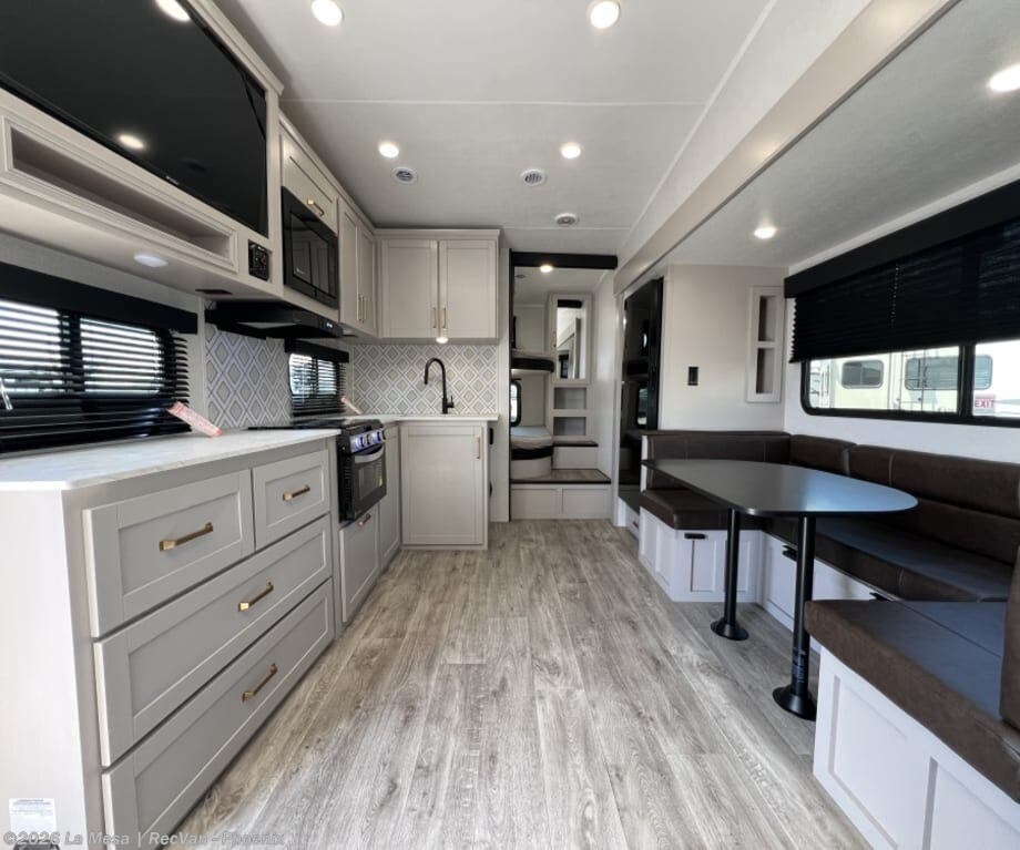 New 2027 Heartland Sundance XLT 28DB available in Phoenix, Arizona