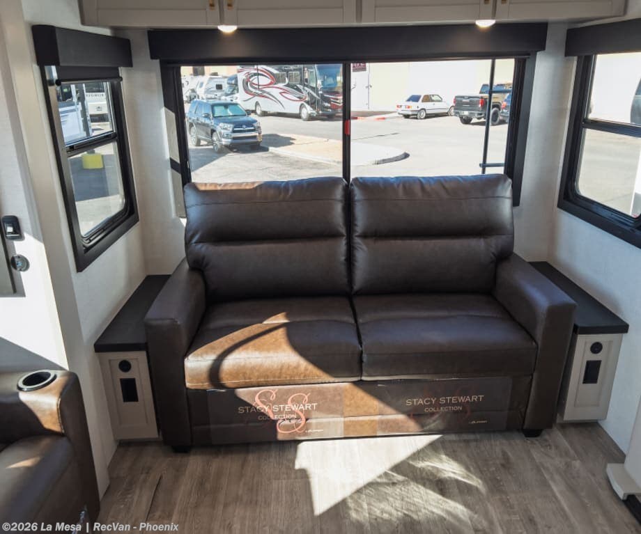 New 2026 Heartland Sundance 29RLCS available in Phoenix, Arizona