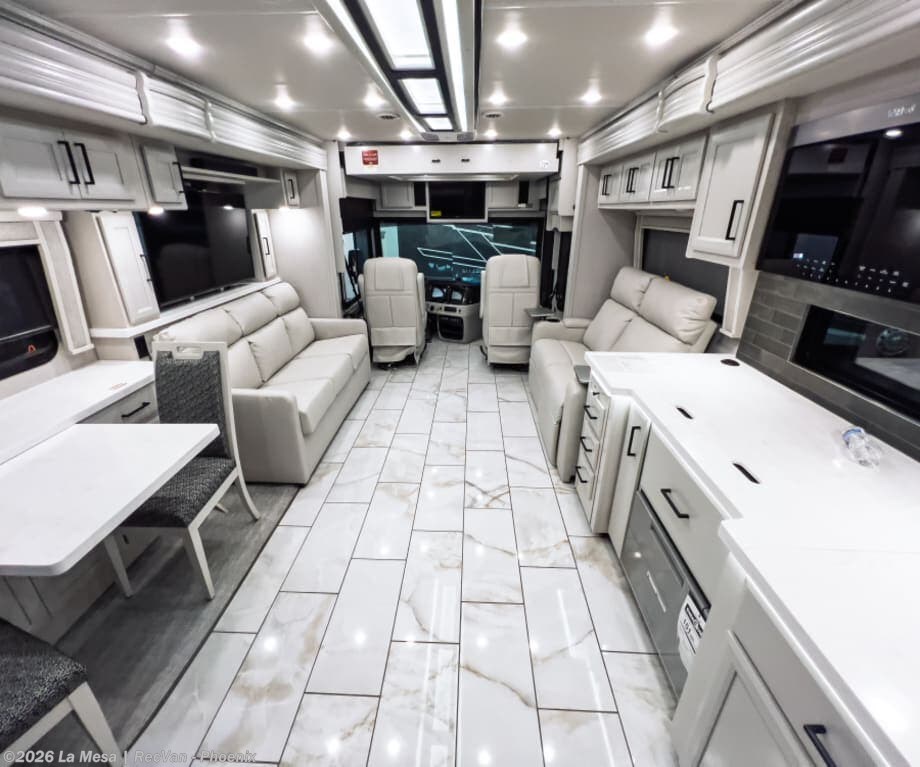 New 2027 Fleetwood Discovery 38W available in Phoenix, Arizona