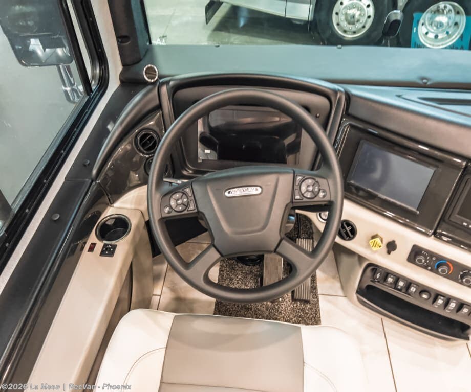 2027 Discovery 38W by Fleetwood from La Mesa | RecVan - Phoenix  in Phoenix, Arizona