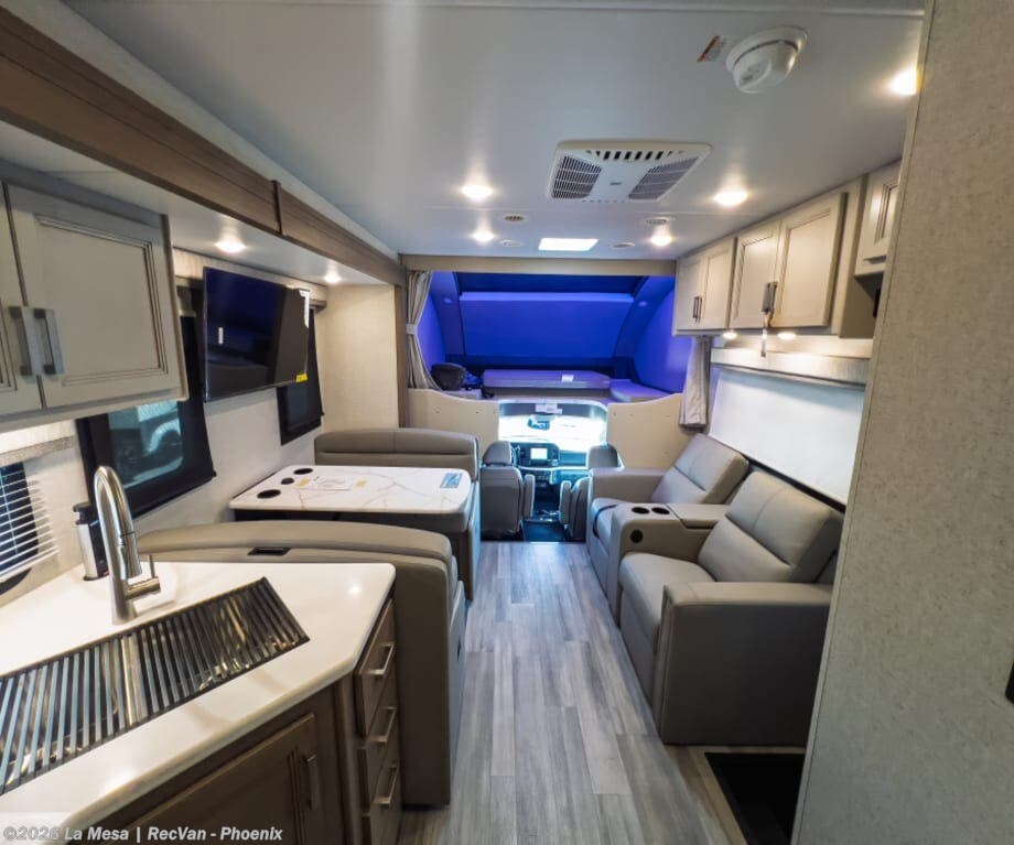 New 2027 Thor Motor Coach Omni X32 available in Phoenix, Arizona