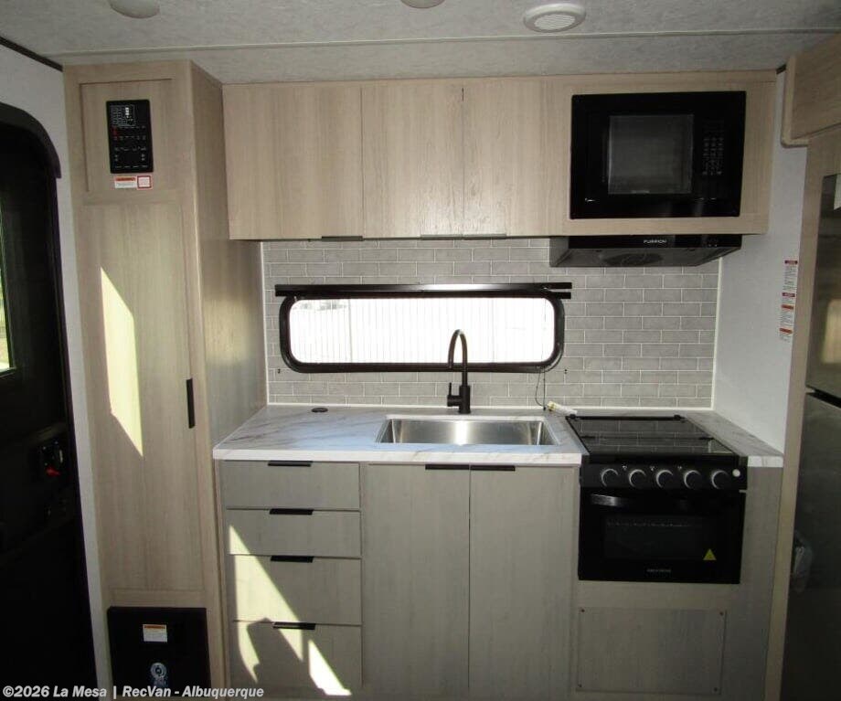 New 2025 Dutchmen Kodiak 241BHSL available in Albuquerque, New Mexico