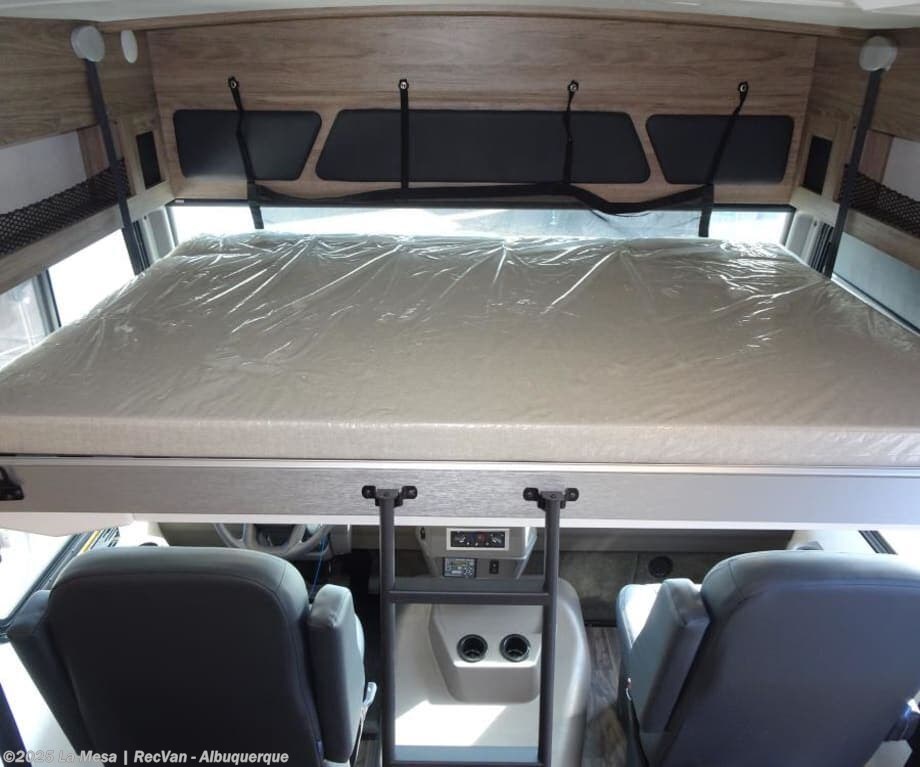 New 2025 Winnebago Vista WFE29NP available in Albuquerque, New Mexico