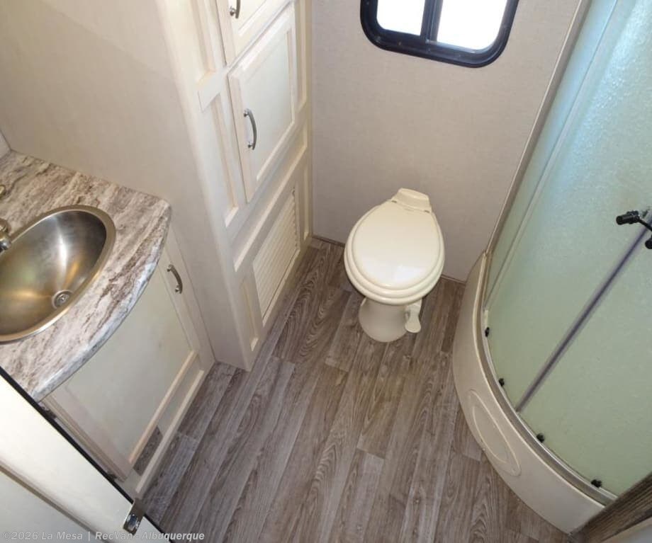 2019 Minnie PLUS-TT 27RBDS by Winnebago from La Mesa | RecVan - Albuquerque in Albuquerque, New Mexico