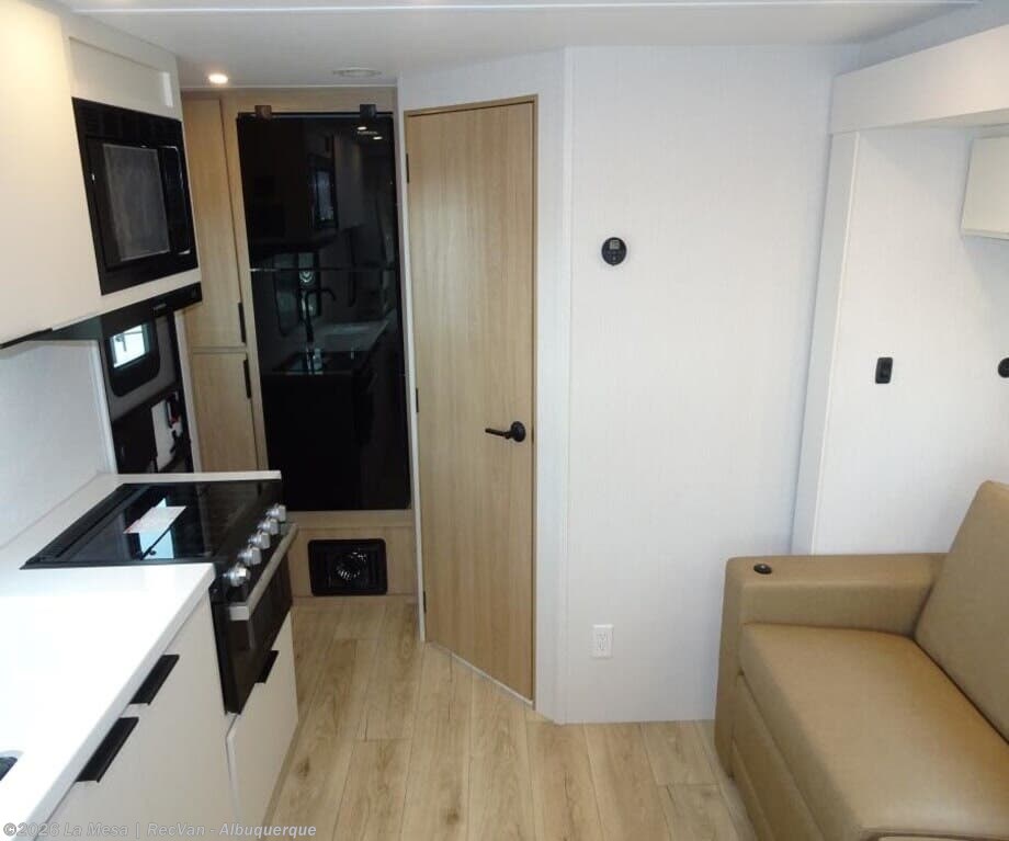 2026 Winnebago Thrive 18FBS - New Travel Trailer For Sale by La Mesa | RecVan - Albuquerque in Albuquerque, New Mexico