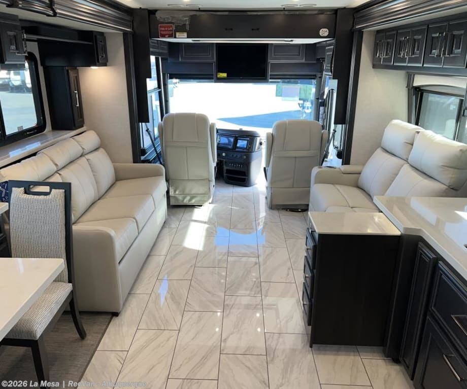 2026 Discovery LXE 40M-LXE by Fleetwood from La Mesa | RecVan - Albuquerque in Albuquerque, New Mexico