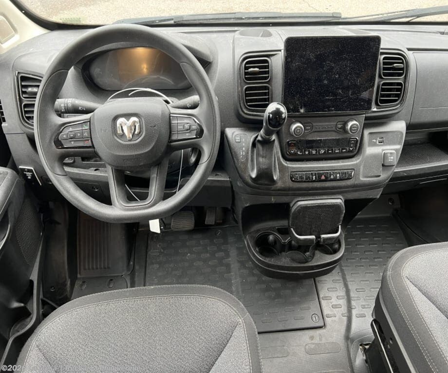 2024 Thor Motor Coach Dazzle 2LB - Used Class B For Sale by La Mesa | RecVan - Albuquerque in Albuquerque, New Mexico