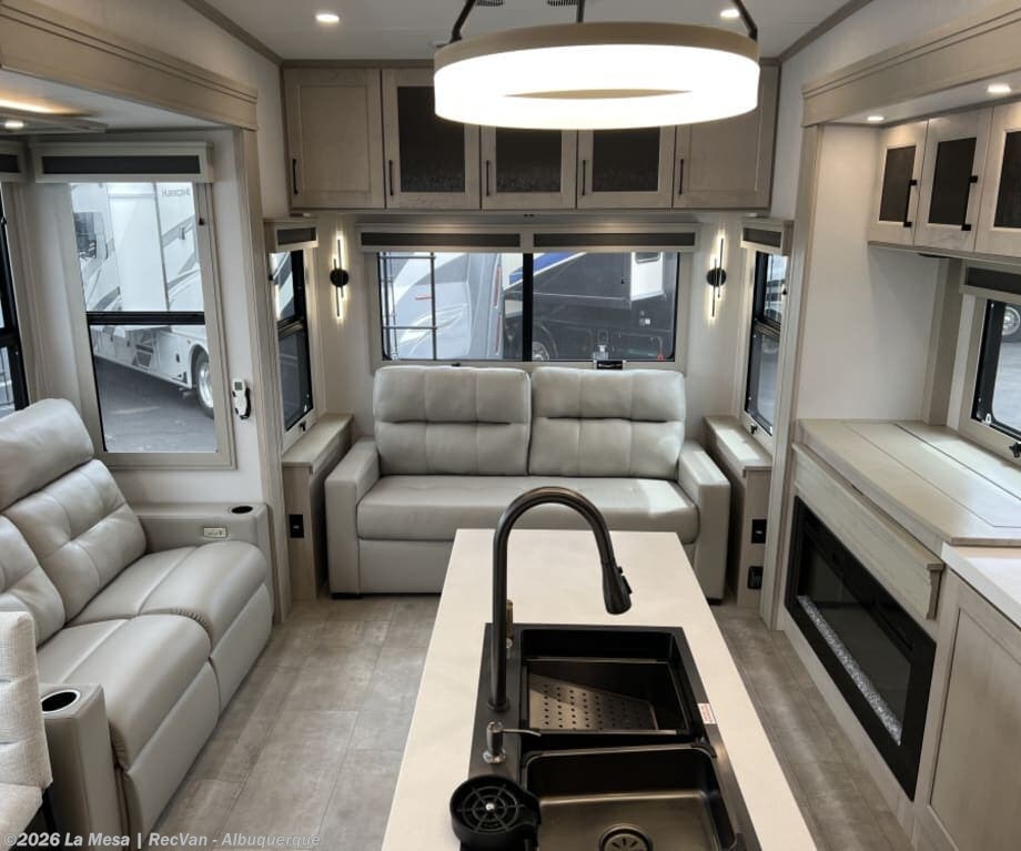2025 Grand Design Solitude 310GK - Used Fifth Wheel For Sale by La Mesa | RecVan - Albuquerque in Albuquerque, New Mexico