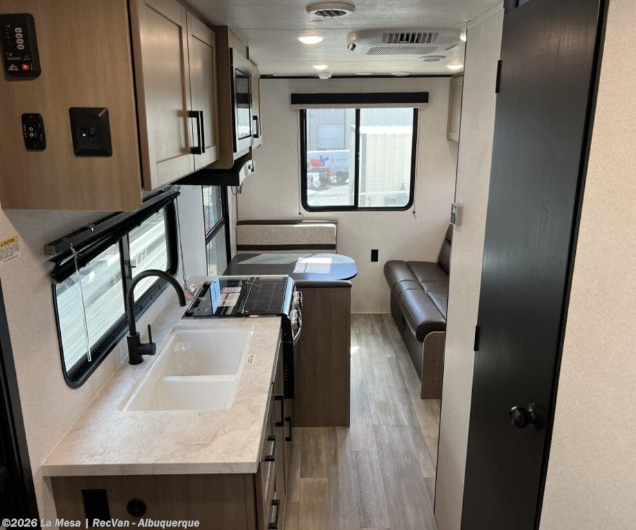 2026 Heartland Prowler 2100QB - New Travel Trailer For Sale by La Mesa | RecVan - Albuquerque in Albuquerque, New Mexico