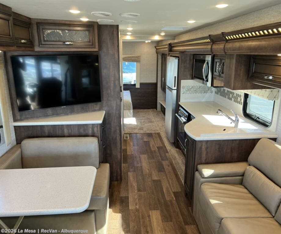 Used 2022 Newmar Bay Star 3014 available in Albuquerque, New Mexico