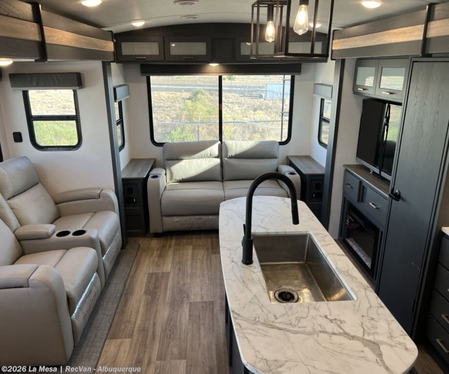 2024 Keystone Bullet MICROLITE 287RLS - Used Travel Trailer For Sale by La Mesa | RecVan - Albuquerque in Albuquerque, New Mexico