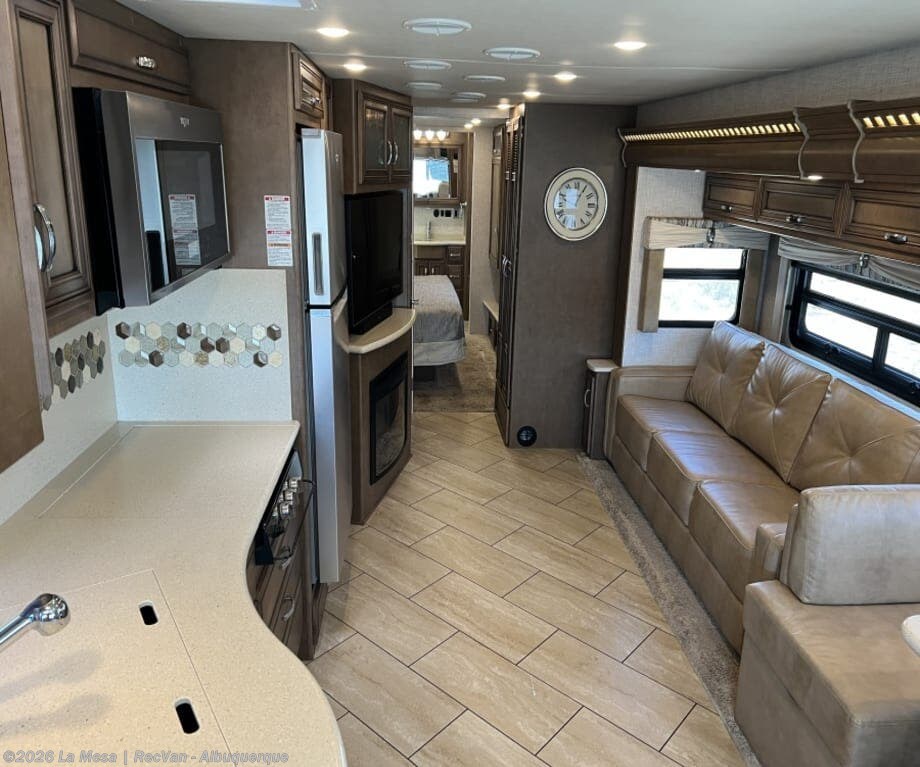 Used 2021 Newmar Bay Star 3609 available in Albuquerque, New Mexico